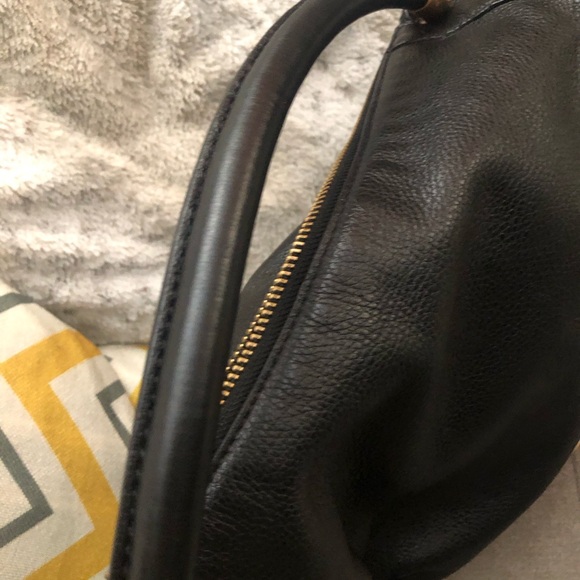 Authentic Marc by Marc Jacobs Bag. Shoulder or Crossbody. Mint condition. - Picture 5 of 10